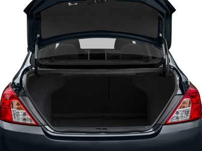 2016 Nissan Versa SV
