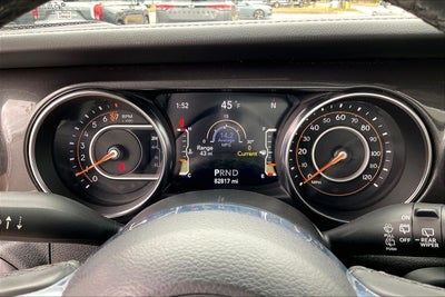 2020 Jeep Wrangler Unlimited Sahara Altitude