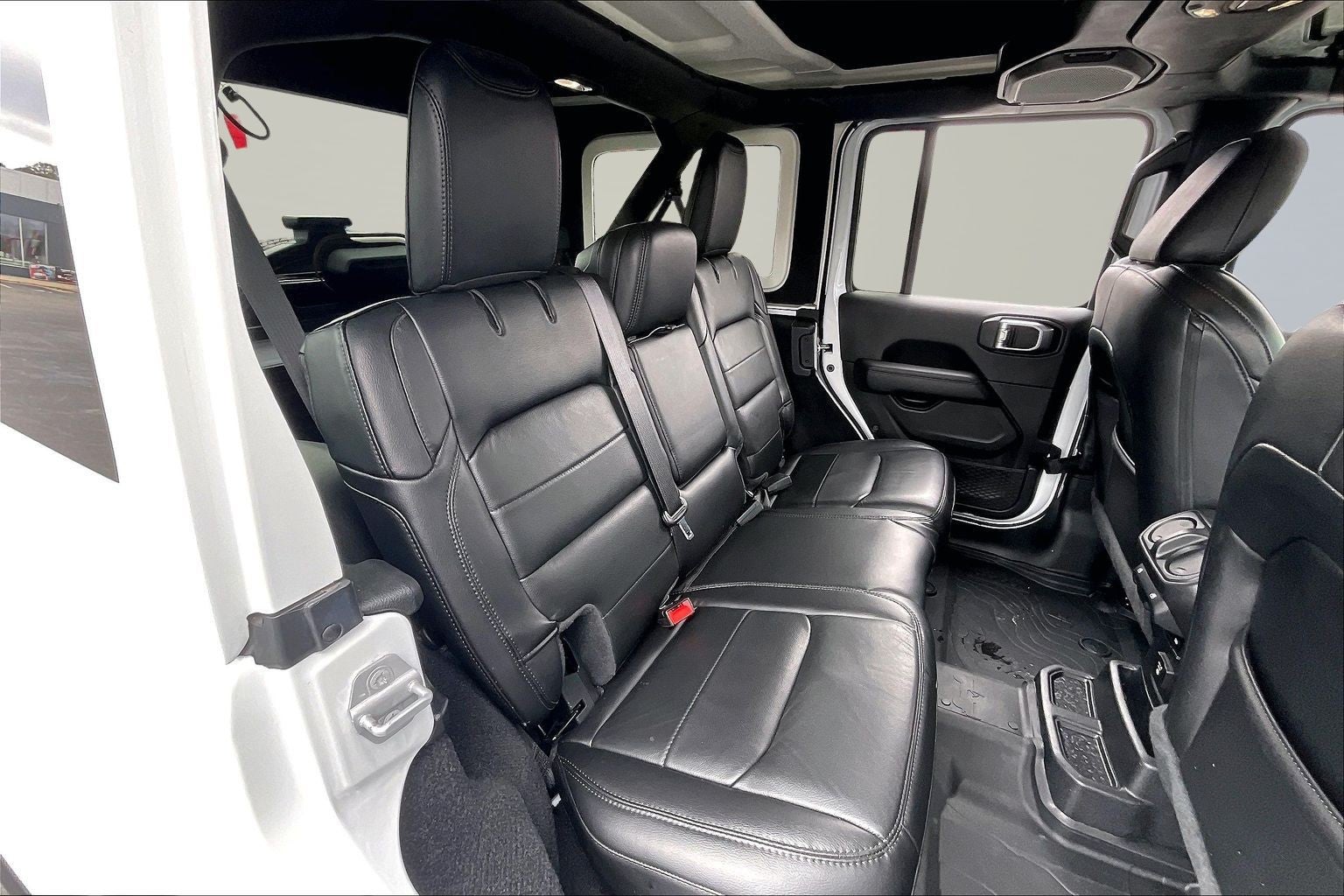 2020 Jeep Wrangler Unlimited Sahara Altitude