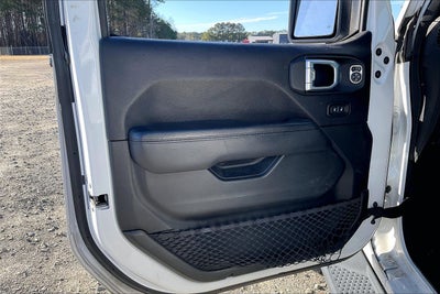 2020 Jeep Wrangler Unlimited Sahara Altitude