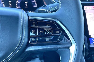 2024 Jeep GR CHEROKEE L Overland