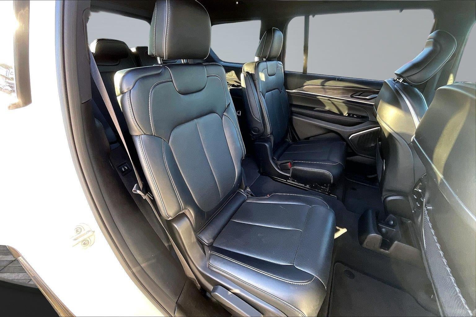 2024 Jeep GR CHEROKEE L Overland