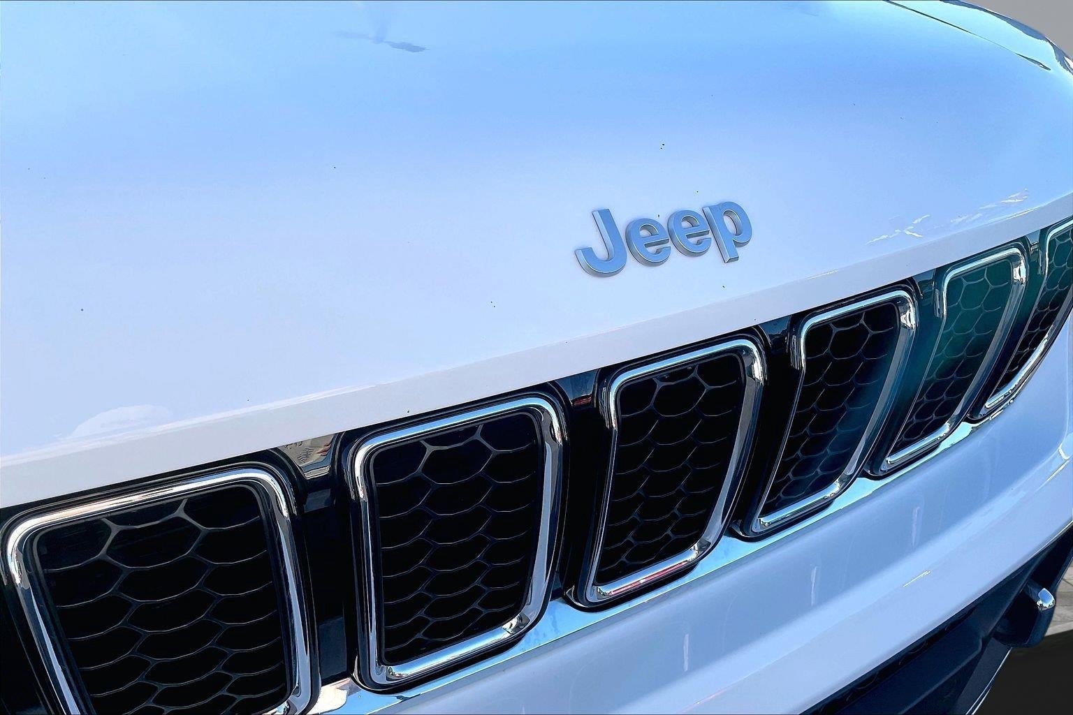 2024 Jeep GR CHEROKEE L Overland