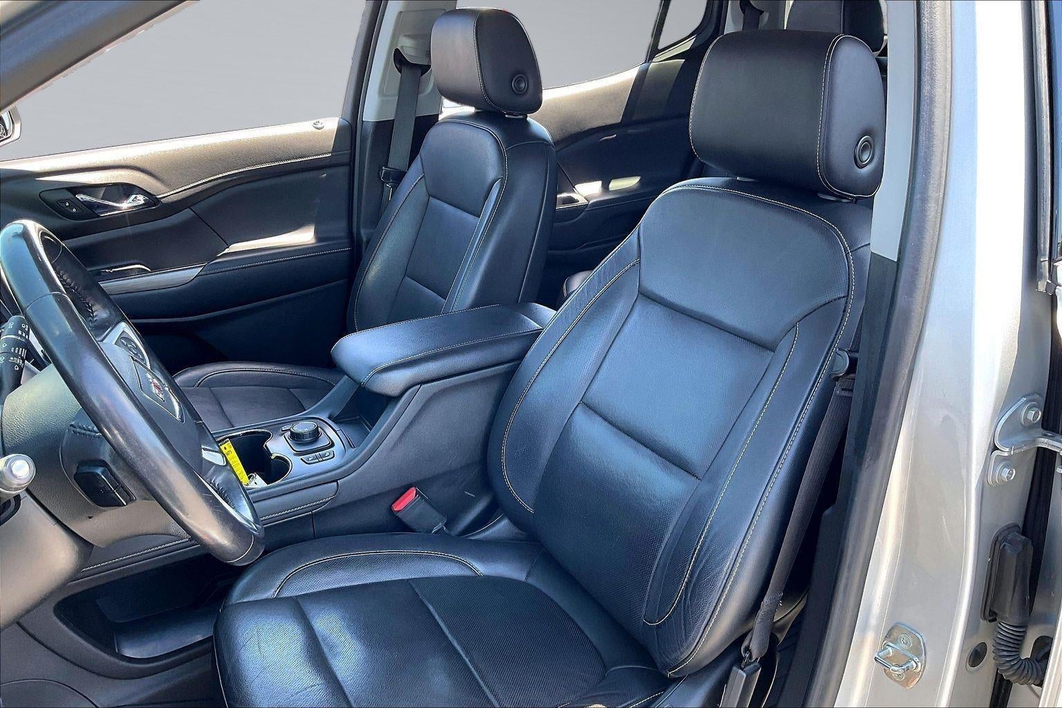 2020 GMC Acadia SLT