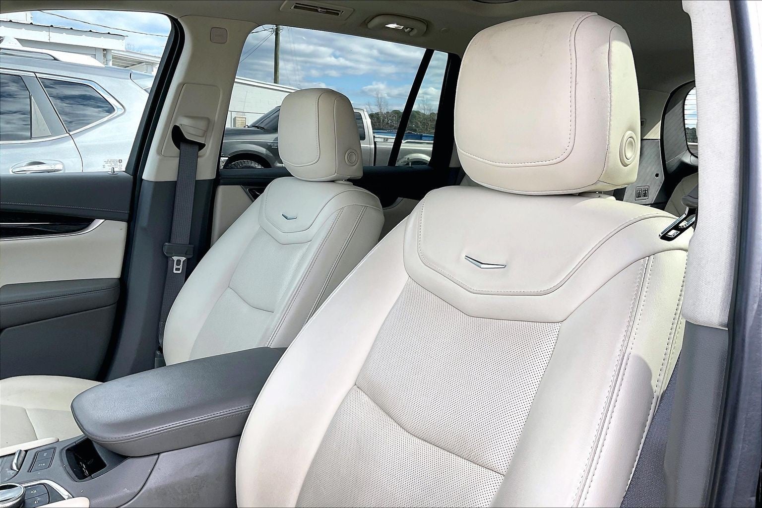 2021 Cadillac XT6 Premium Luxury