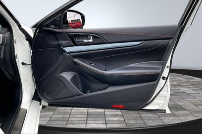 2020 Nissan Maxima SR