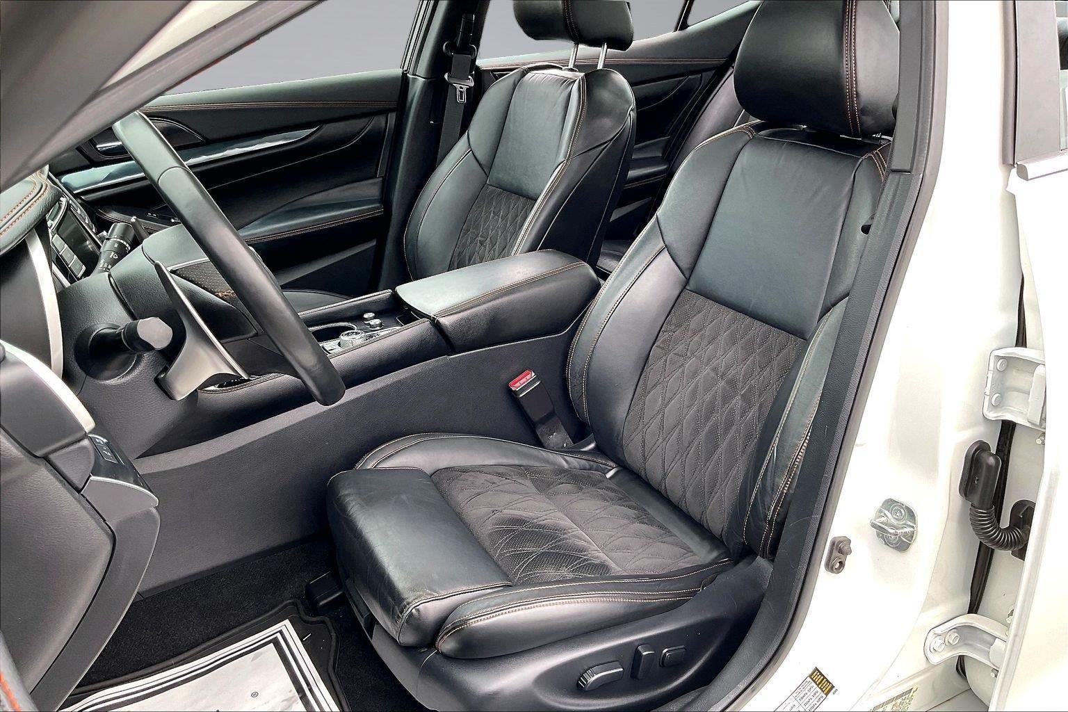 2020 Nissan Maxima SR