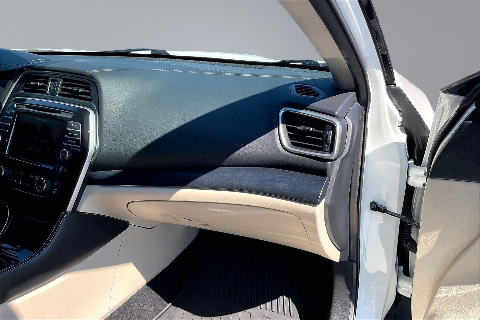 2023 Nissan Maxima Platinum
