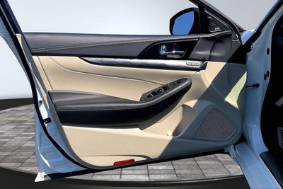 2023 Nissan Maxima Platinum