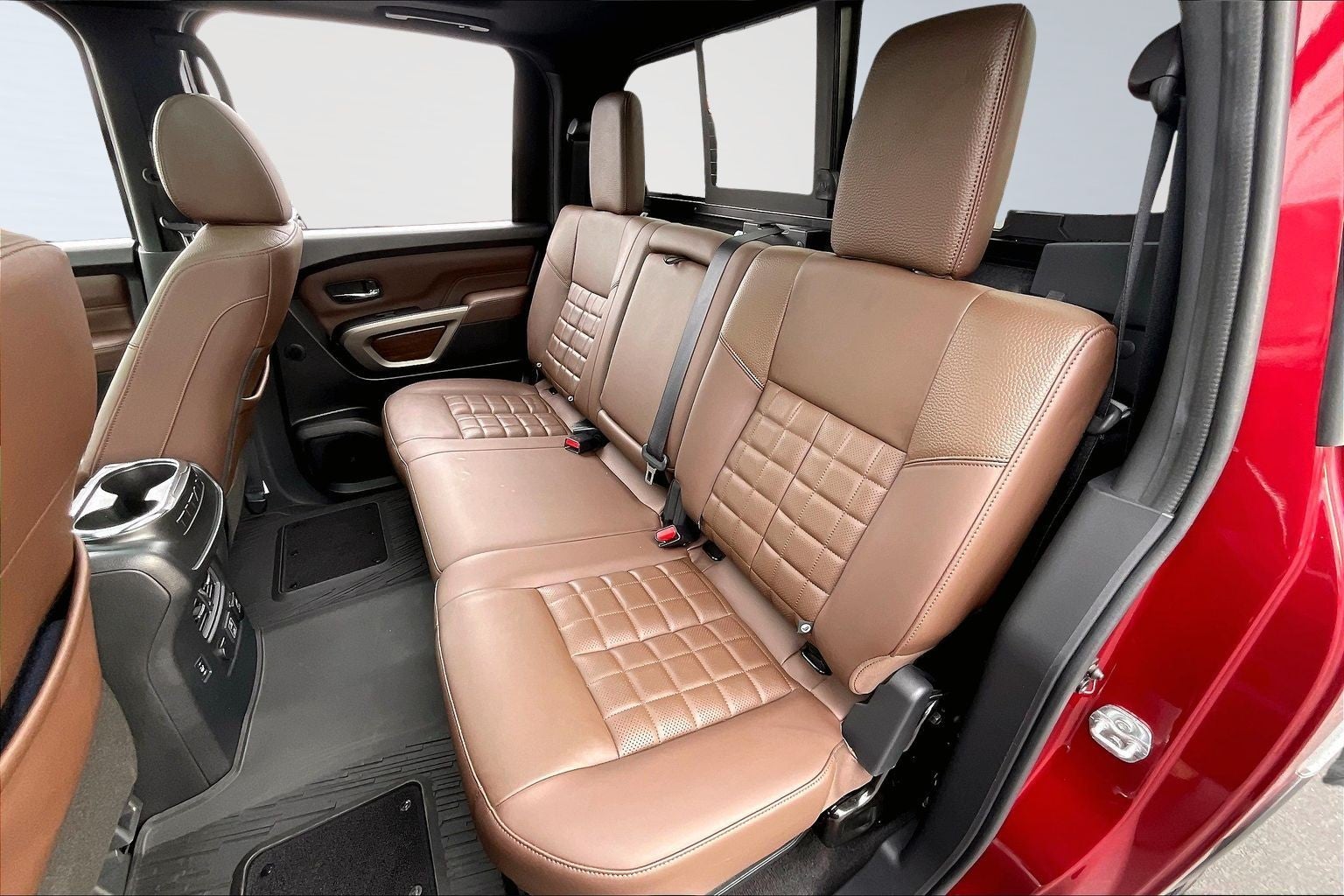 2024 Nissan Titan Platinum Reserve