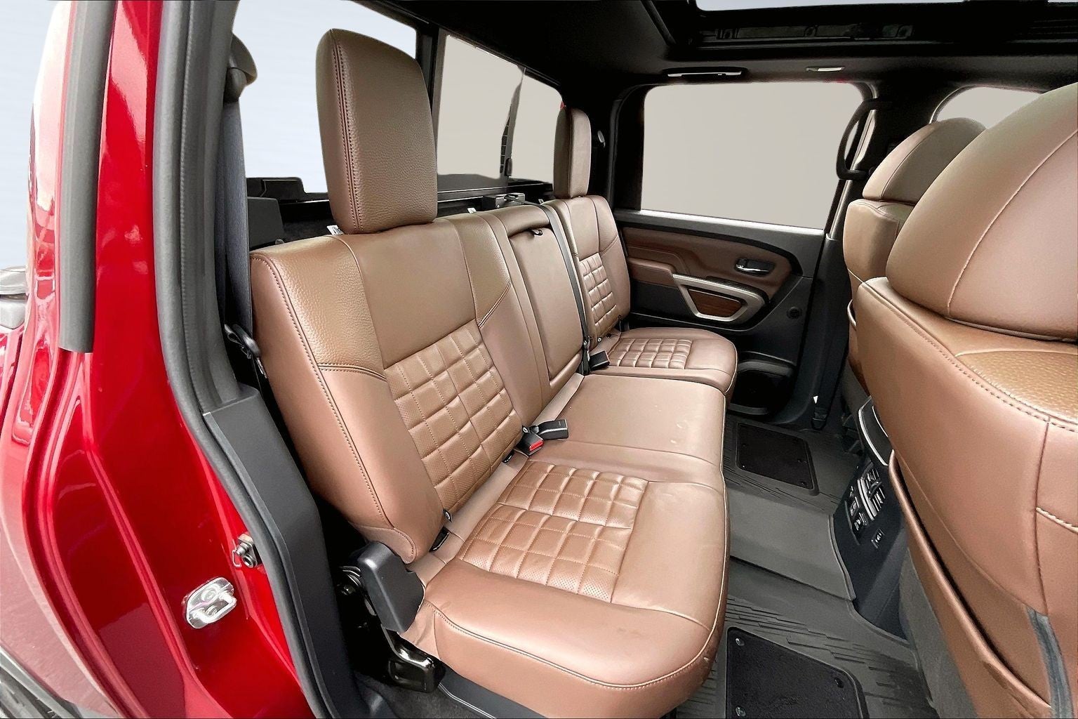 2024 Nissan Titan Platinum Reserve