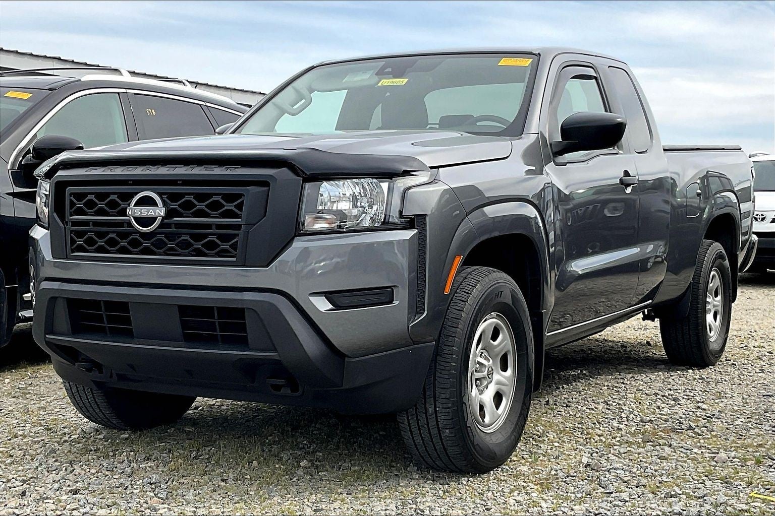2022 Nissan Frontier S