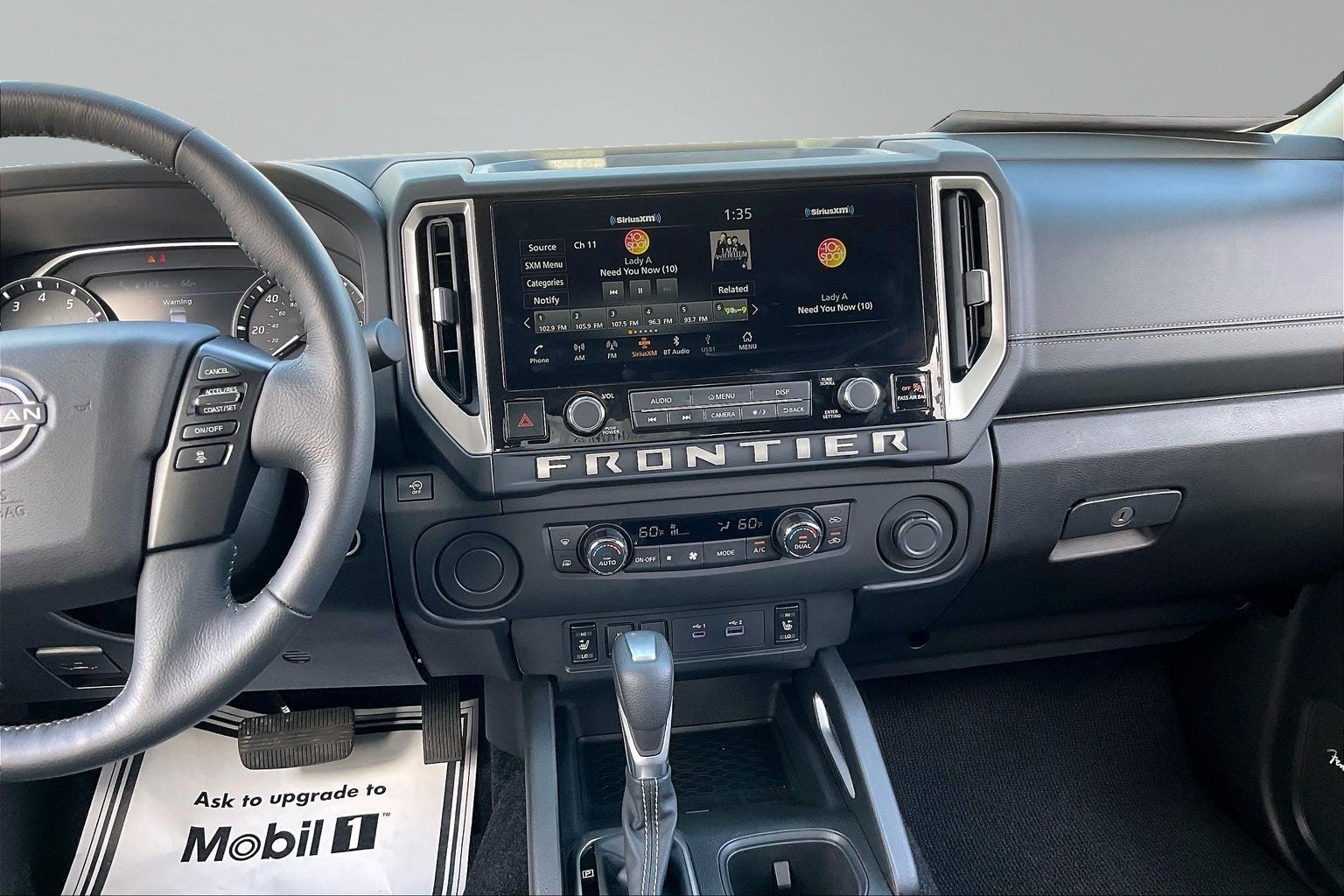 2025 Nissan Frontier SV