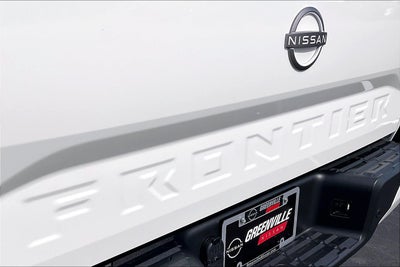 2025 Nissan Frontier SV