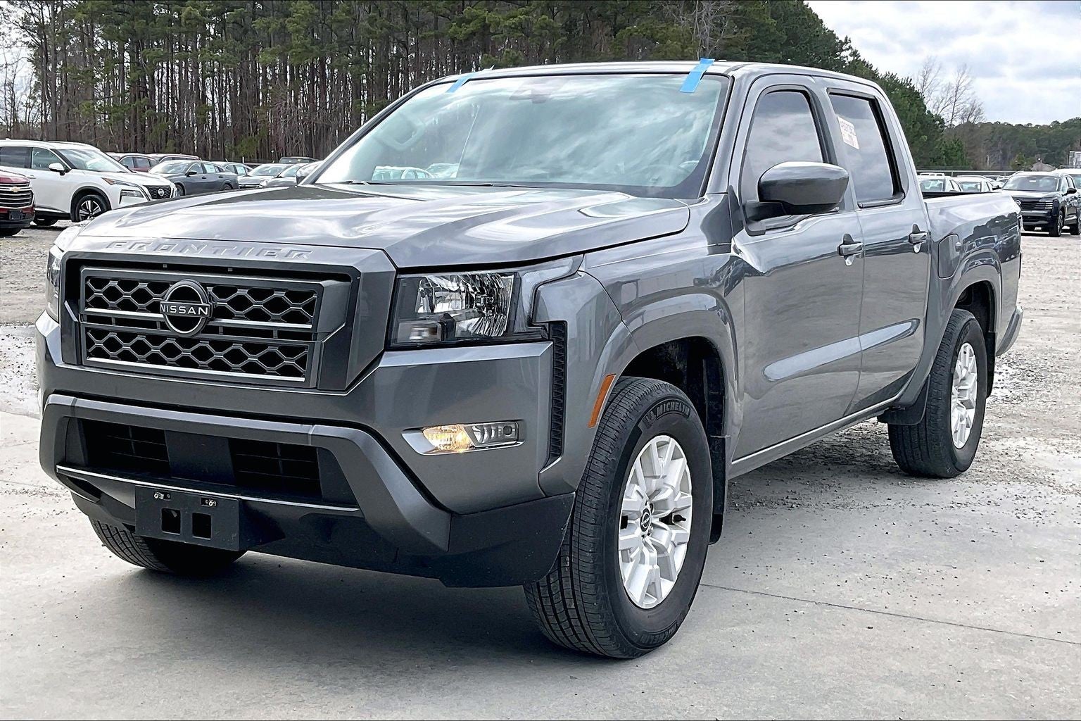 2022 Nissan Frontier SV