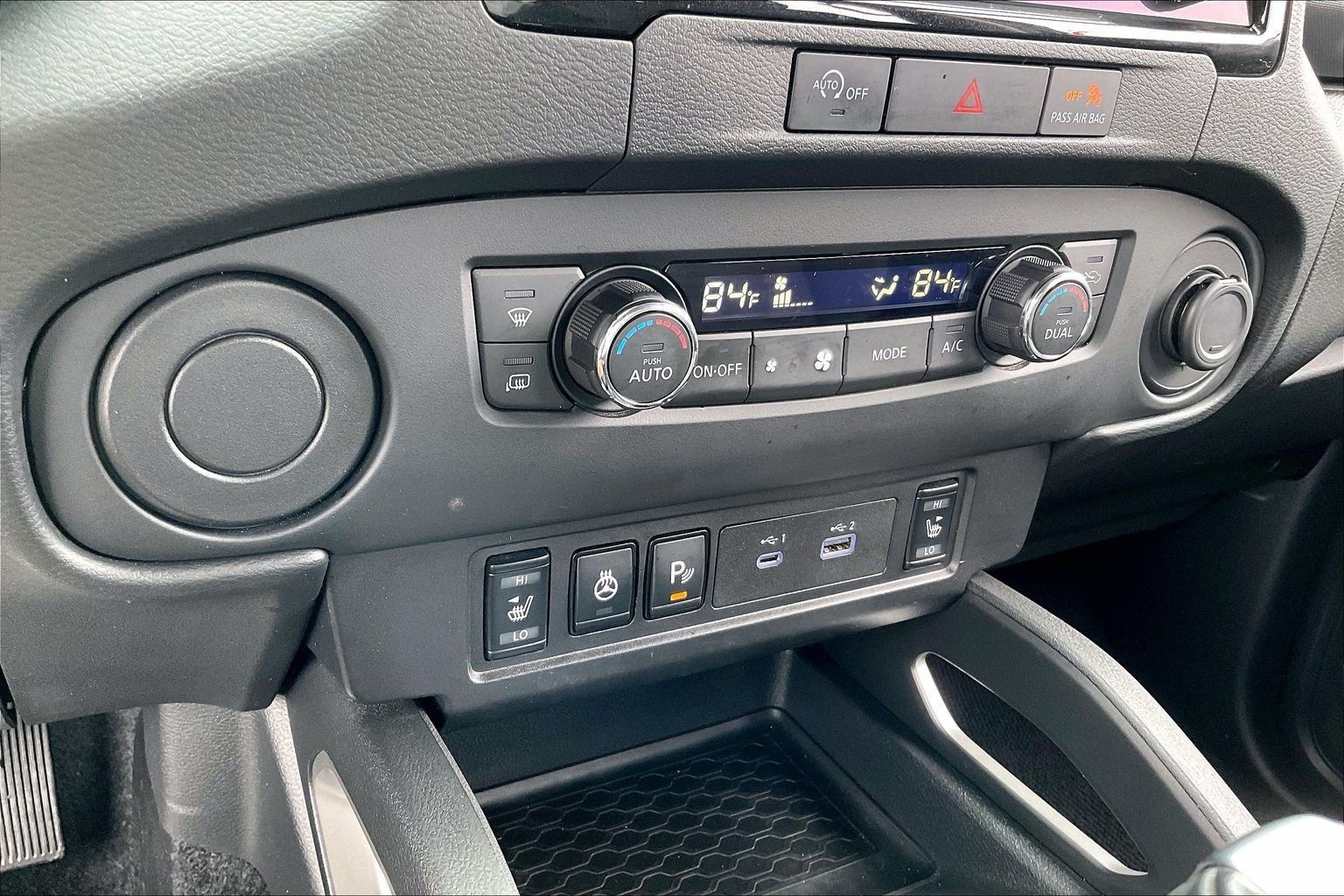 2024 Nissan Frontier SV