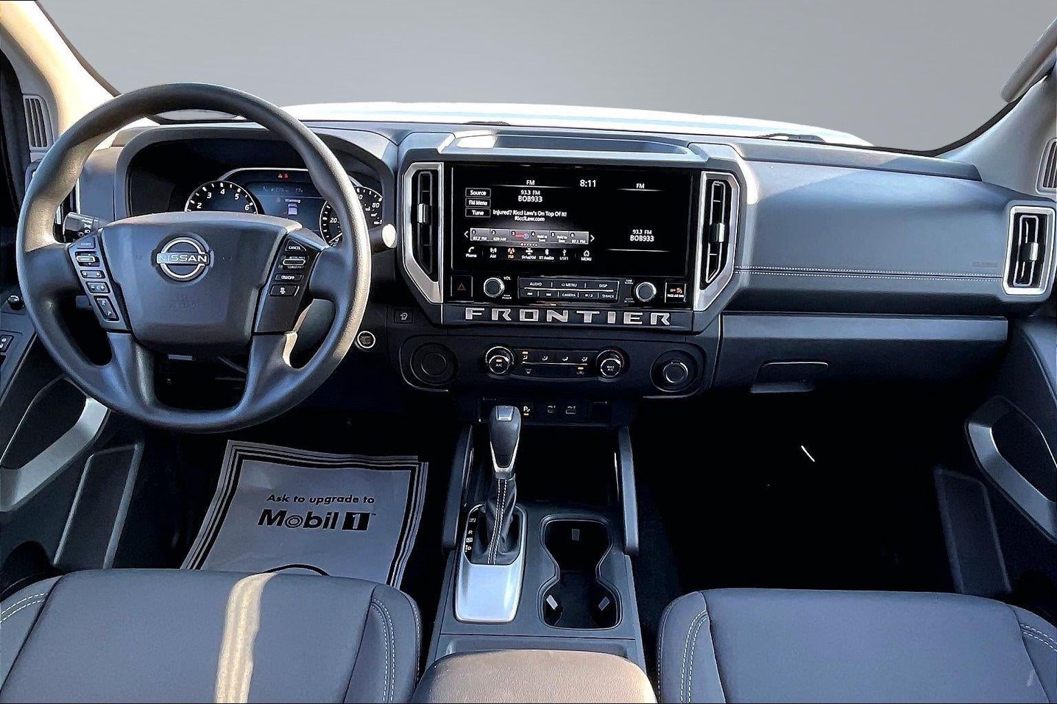 2025 Nissan Frontier SV