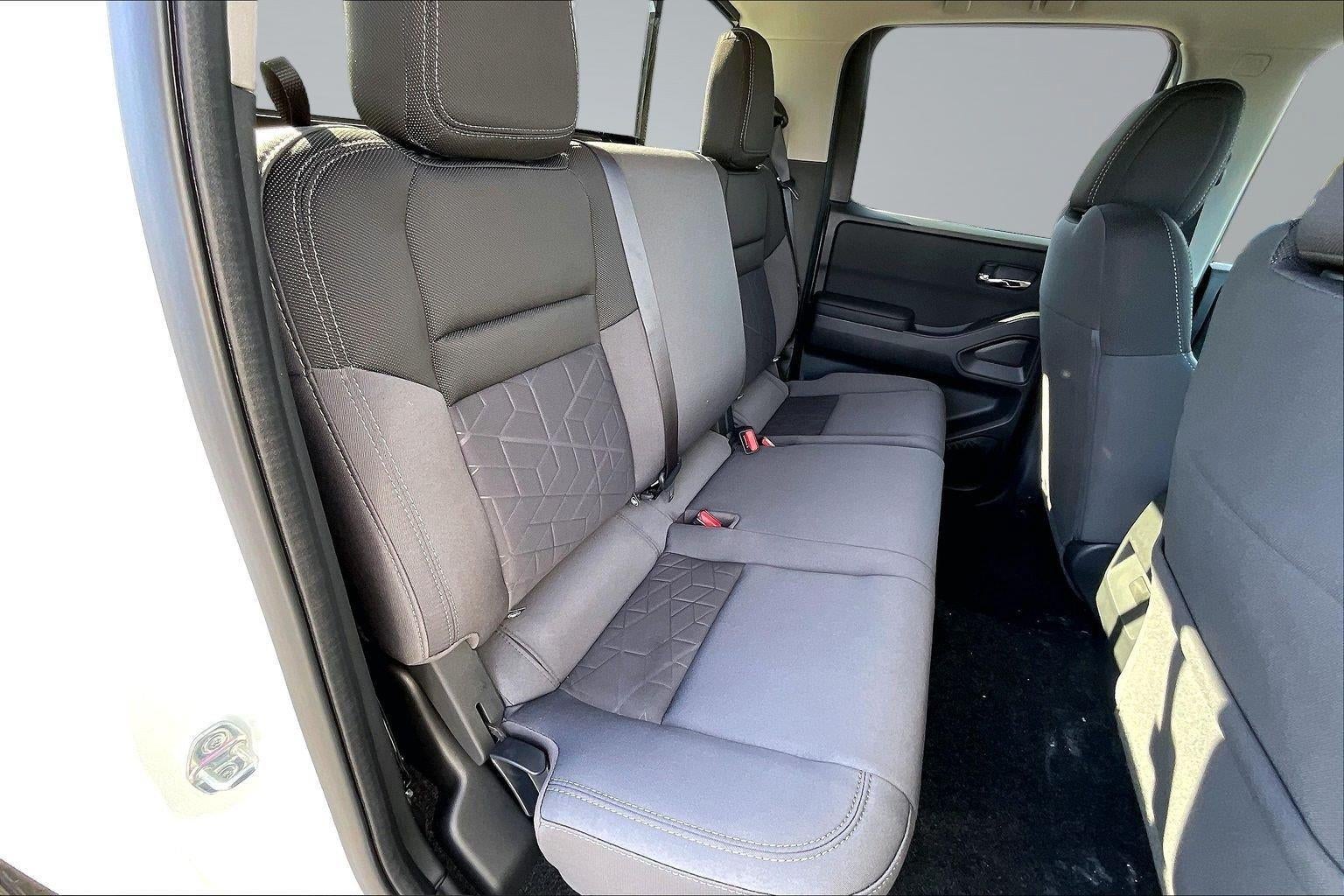 2027 Nissan Frontier SV