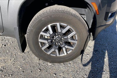 2025 Nissan Frontier SL