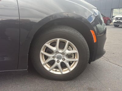 2021 Chrysler Voyager LXI