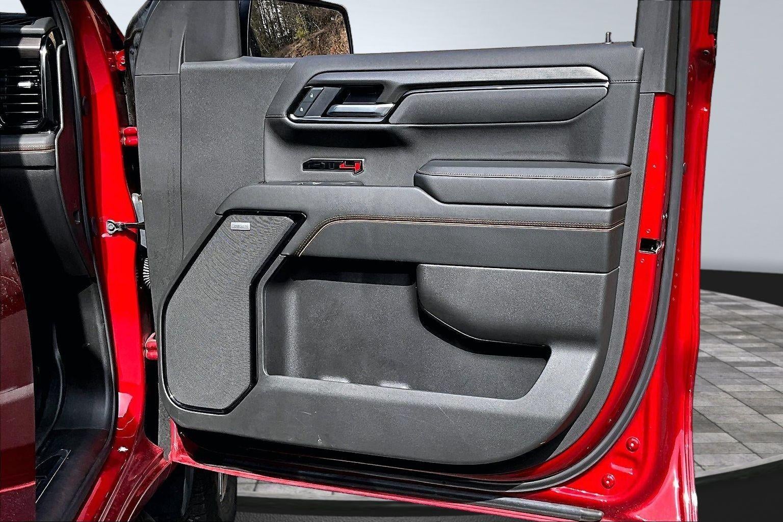 2025 GMC Sierra 1500 AT4