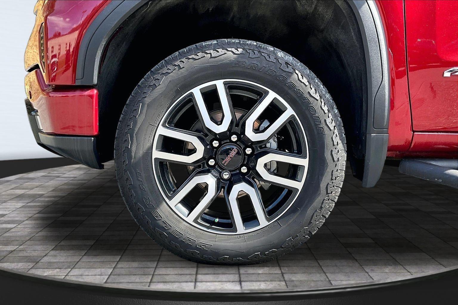 2025 GMC Sierra 1500 AT4