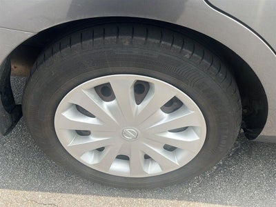 2016 Nissan Versa SV