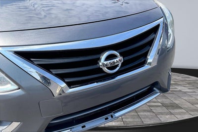 2016 Nissan Versa SV