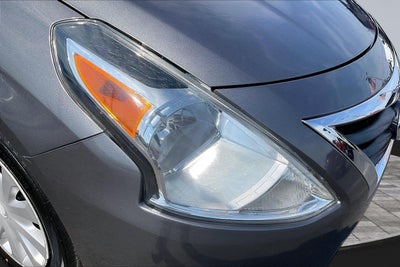 2016 Nissan Versa SV