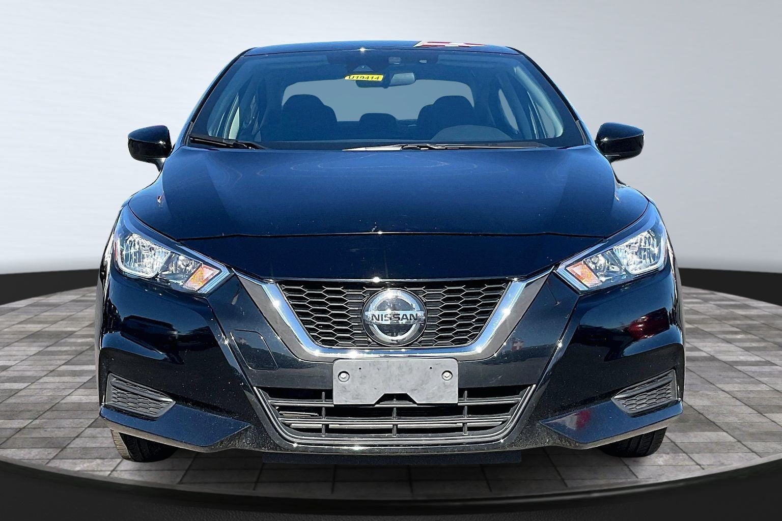 2022 Nissan Versa SV