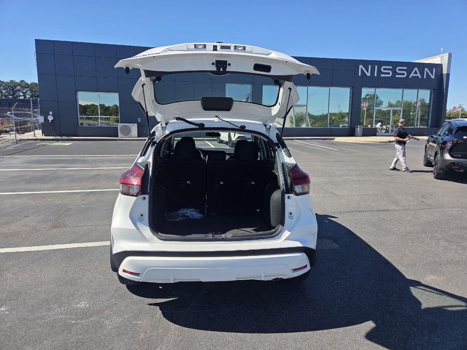 2025 Nissan Kicks Play S