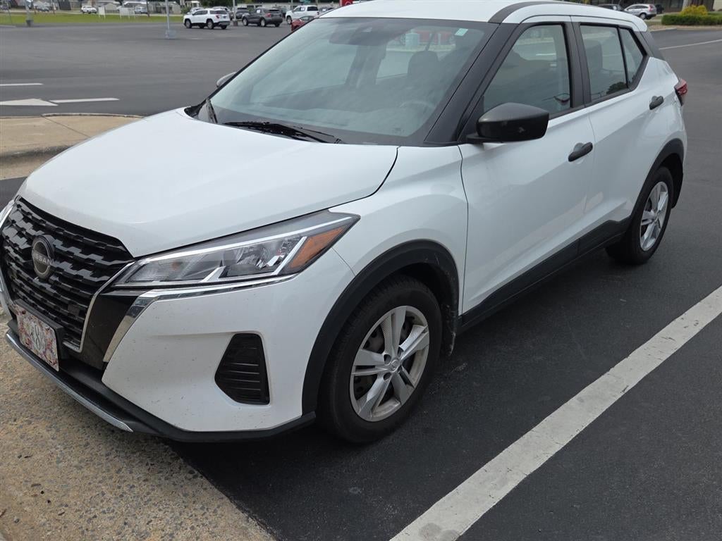 2023 Nissan Kicks S