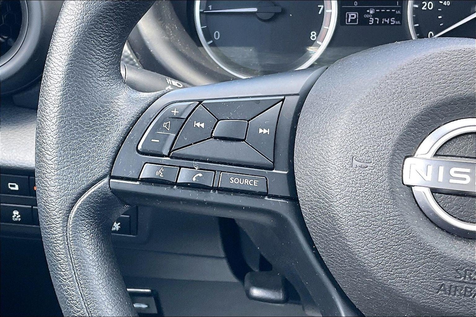 2023 Nissan Kicks S