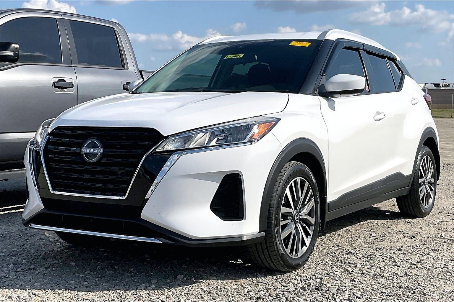 2023 Nissan Kicks SV