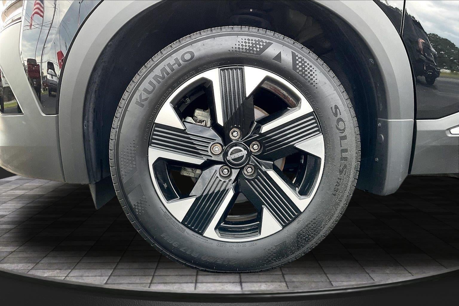2025 Nissan Kicks SV