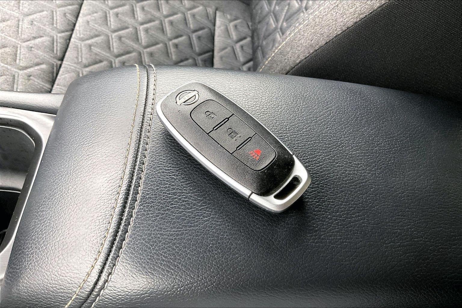 2025 Nissan Kicks SV