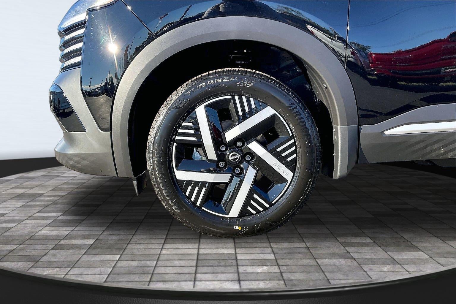 2027 Nissan Kicks SV