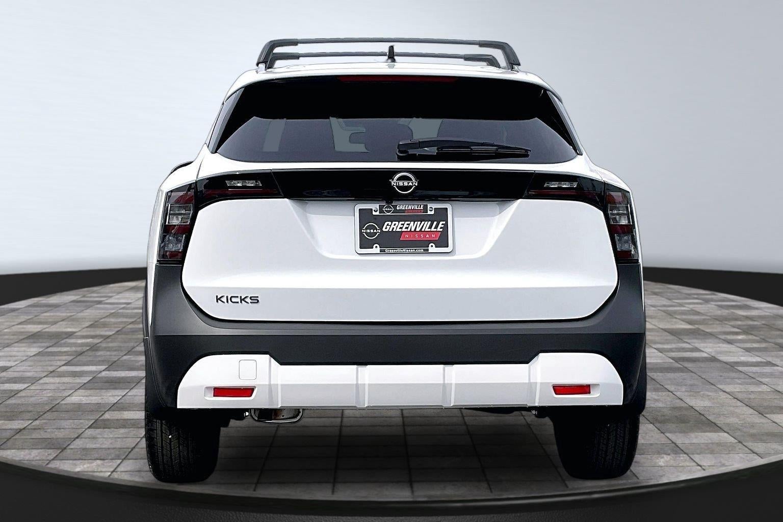 2027 Nissan Kicks SV