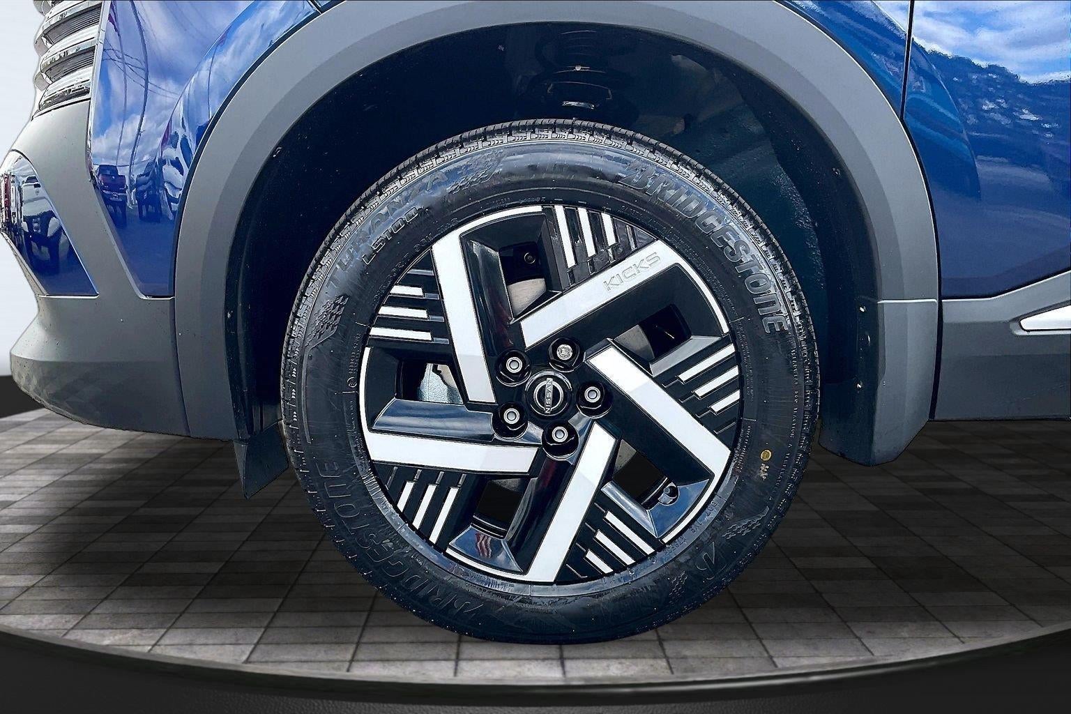 2027 Nissan Kicks SV