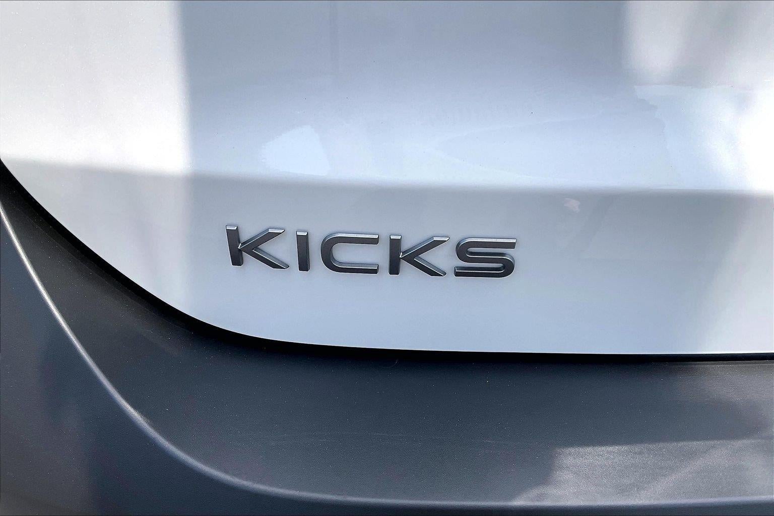 2026 Nissan Kicks SV