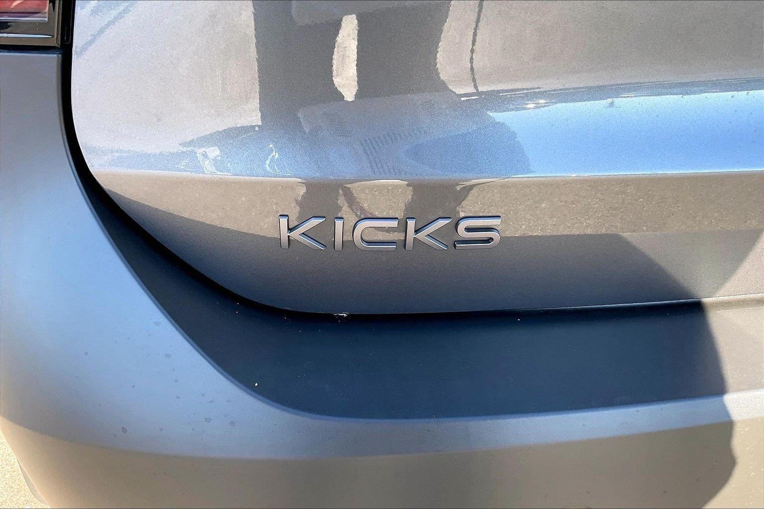 2027 Nissan Kicks SV