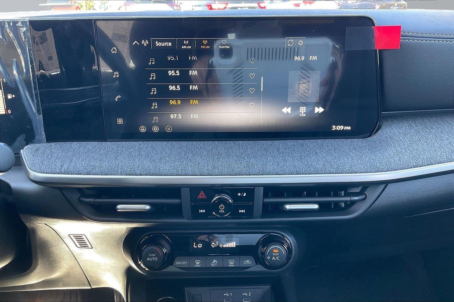 2027 Nissan Kicks SV