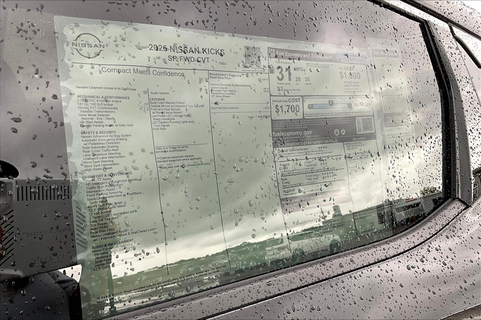 2025 Nissan Kicks SR