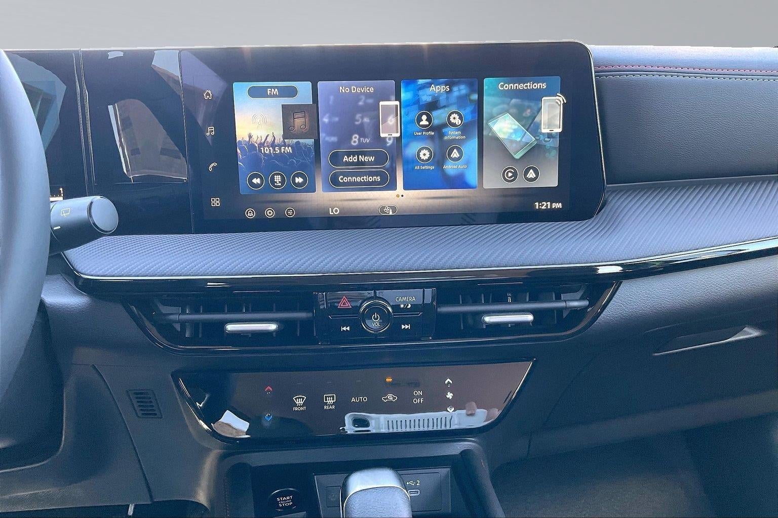 2027 Nissan Kicks SR