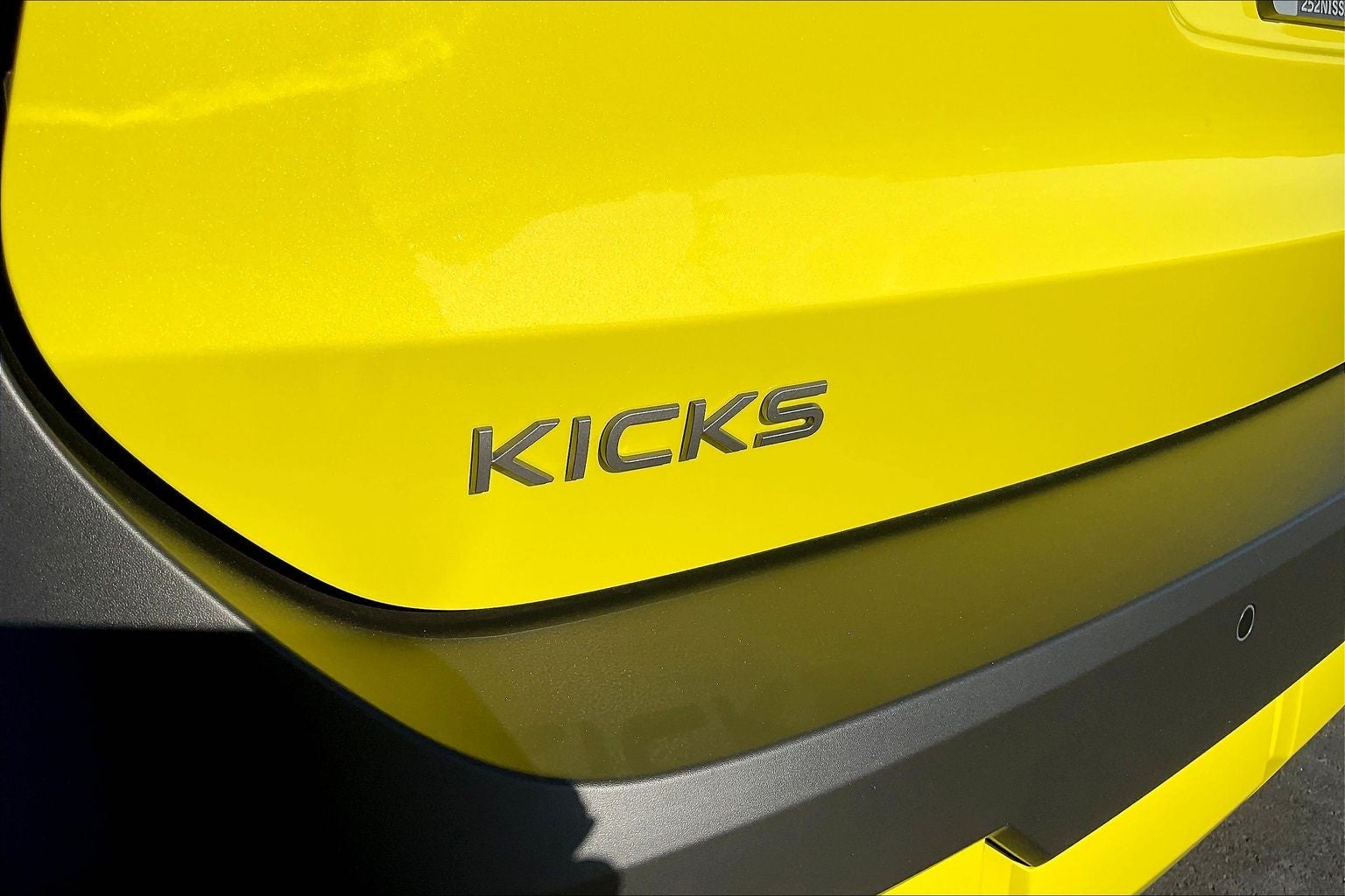 2026 Nissan Kicks SR