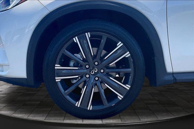 2022 INFINITI QX50 LUXE