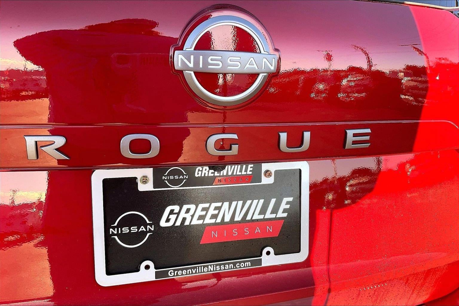 2027 Nissan Rogue SV
