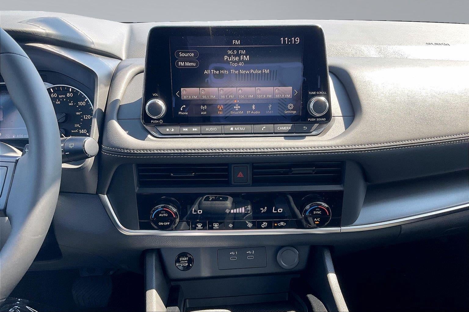 2026 Nissan Rogue SV