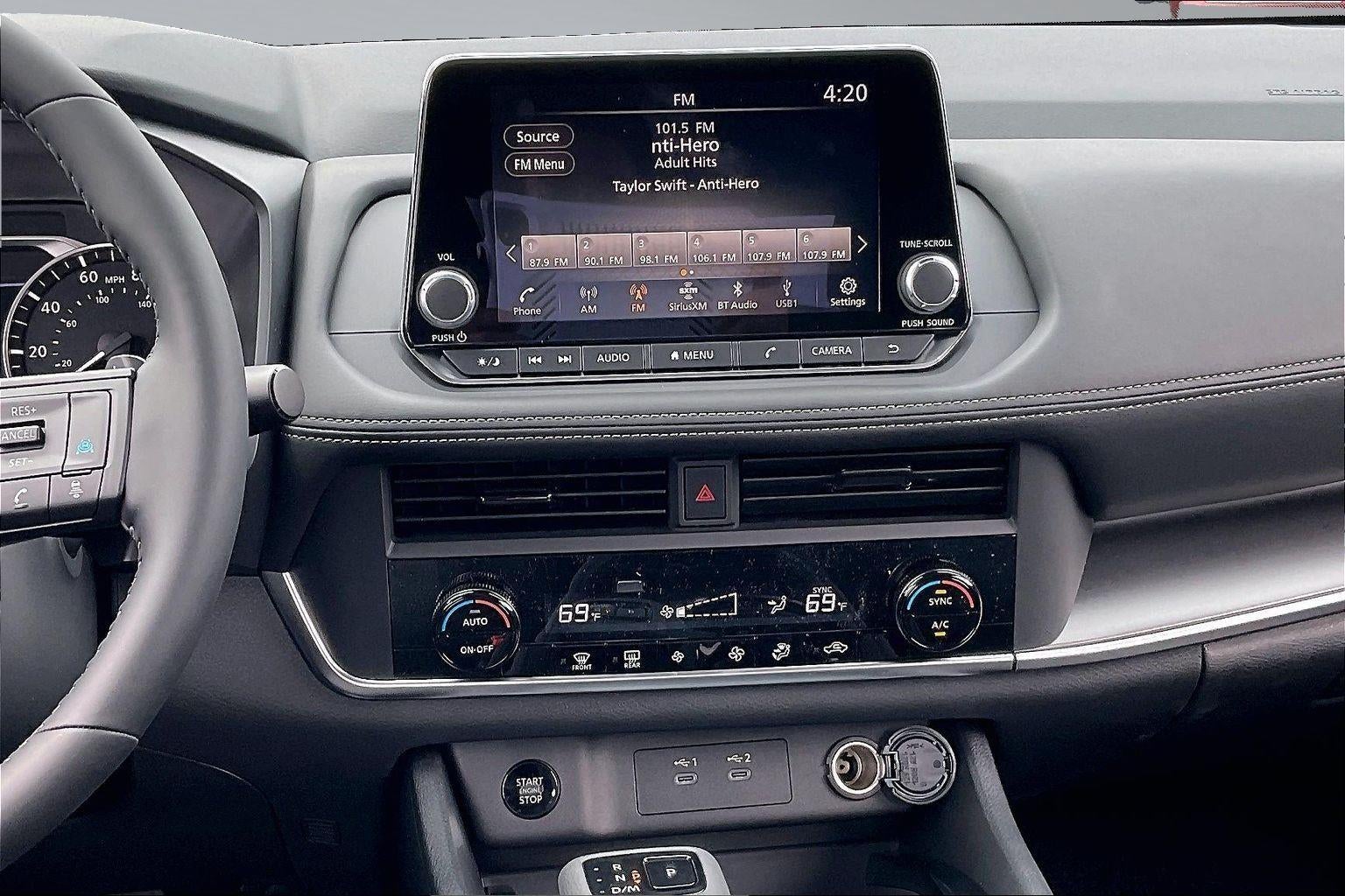 2026 Nissan Rogue SV