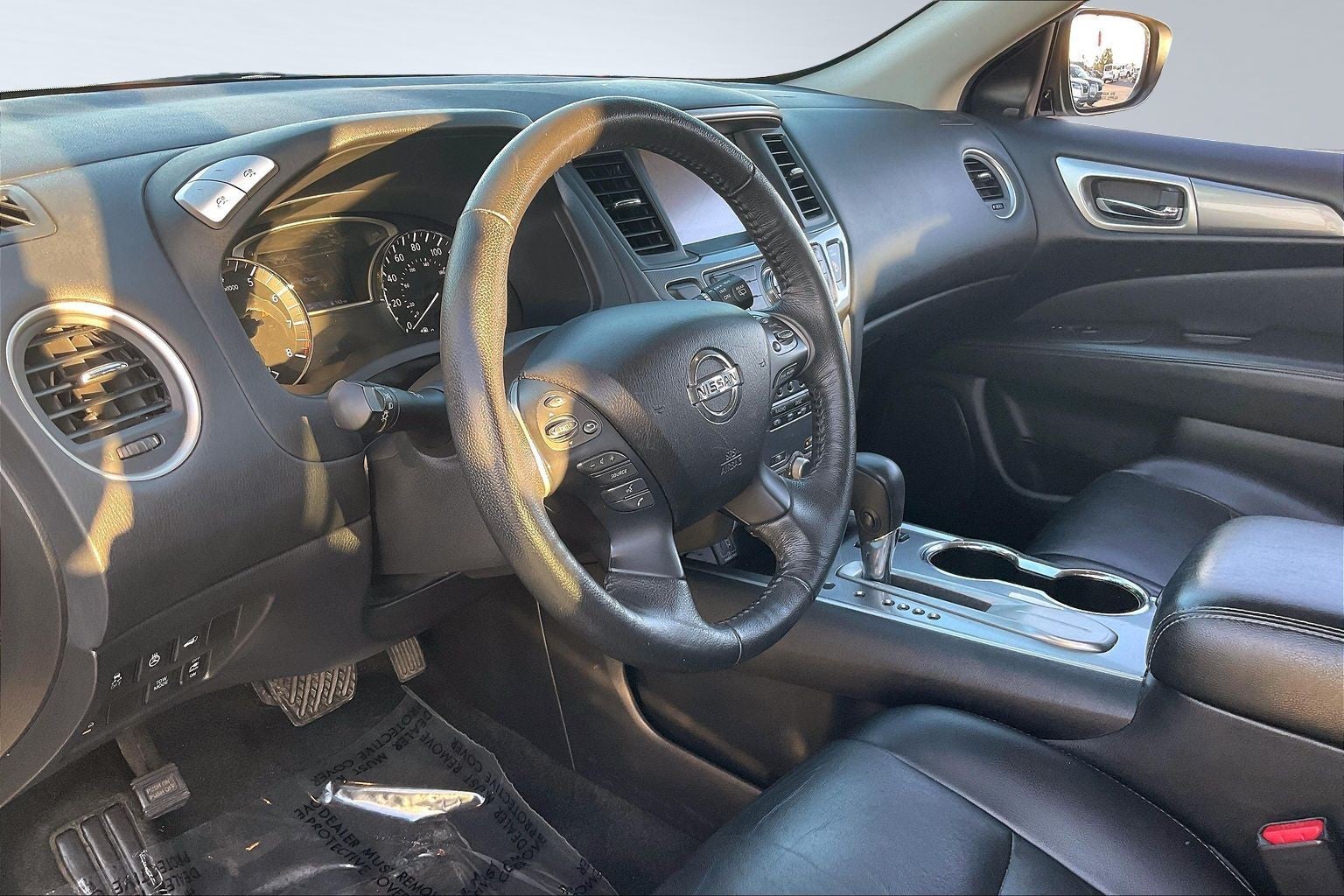 2020 Nissan Pathfinder SL